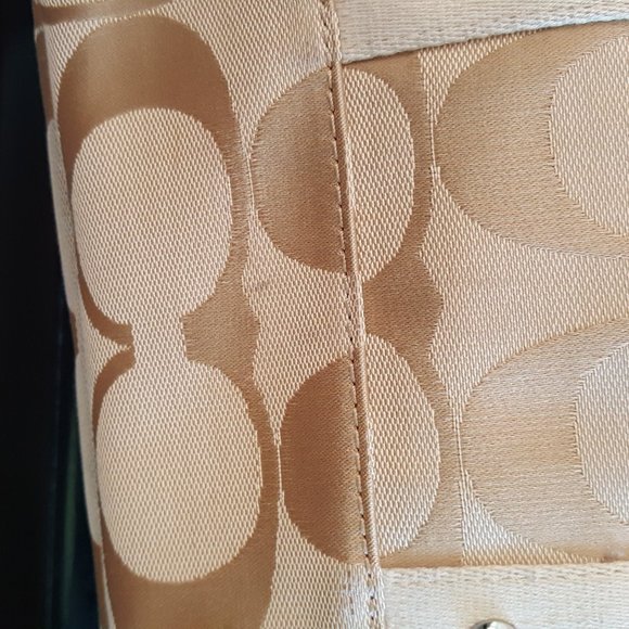 Coach Daisy Signature Canvas Tote - Picture 11 of 11